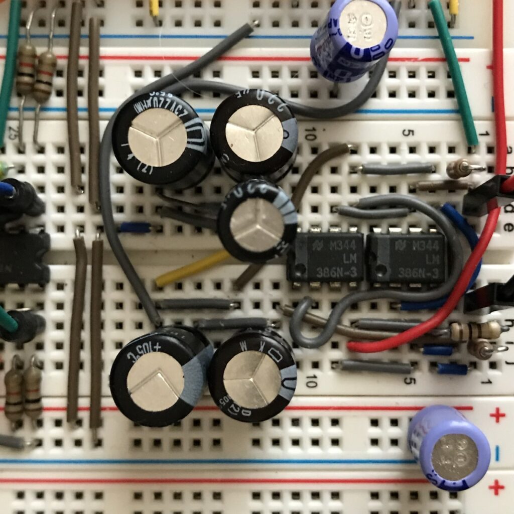 オペアンプで両電源を作る